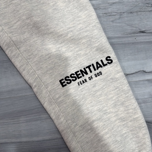 Essentials Set - Picture 2 of 4